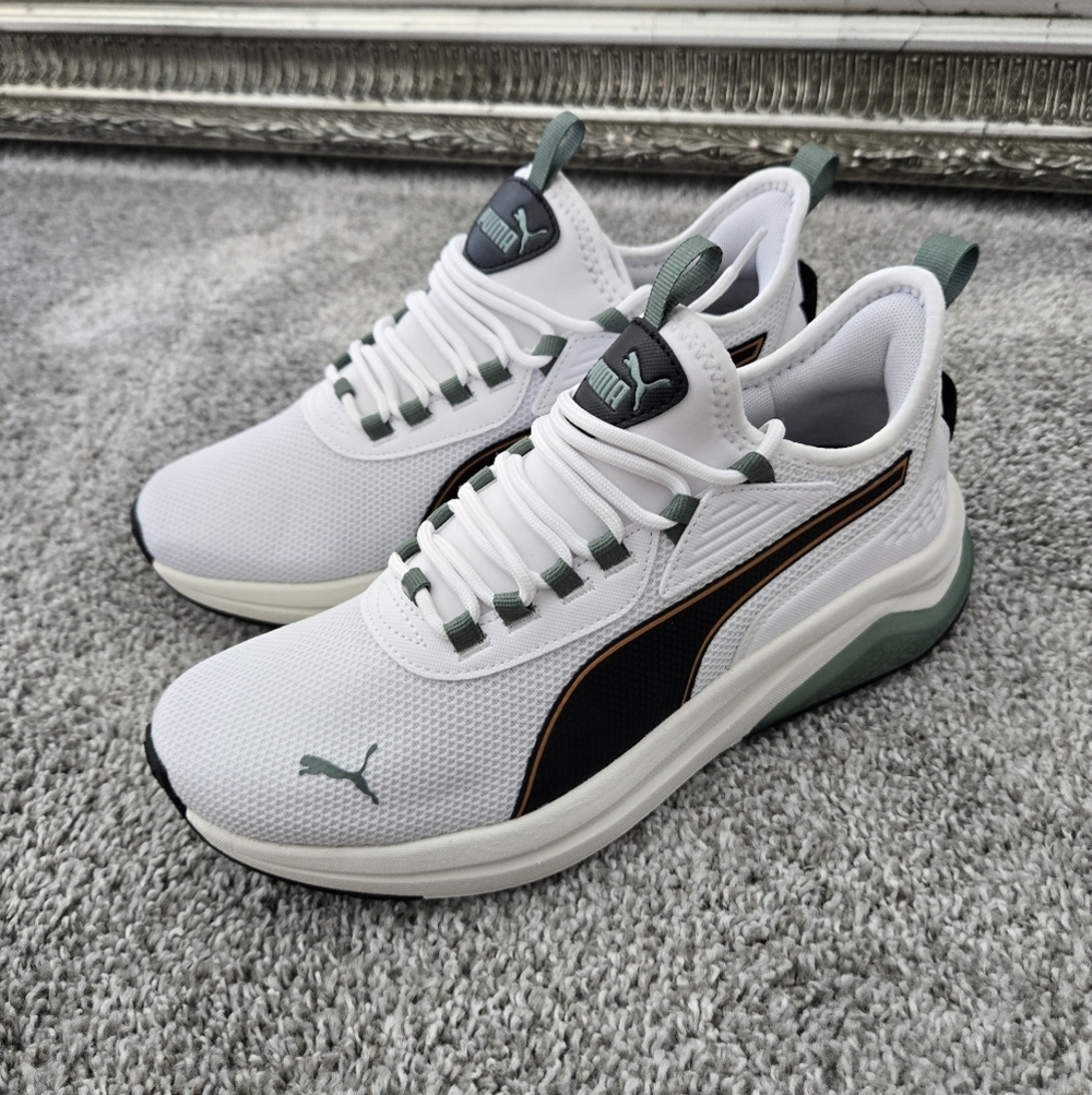 Puma Amplifier Men Size 8.5. Color:PUMA White-PUMA Black-Maple Syrup. New.